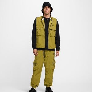 MEN'S NIKE TECH WOVEN GILET $125.00 -NEW